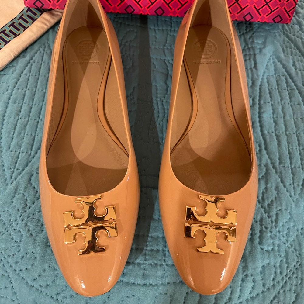 Tory Burch Flats New in Box 9.5